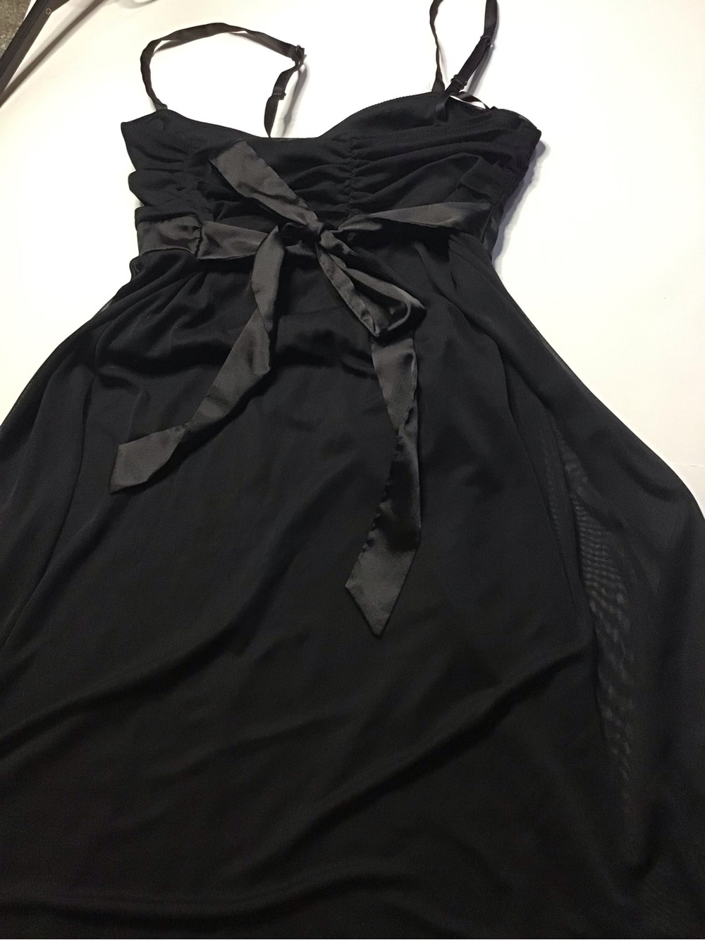 Black le Chateau stretchy Satin bow tie Trim Cocktail Dress size S/P - Picture 14 of 14